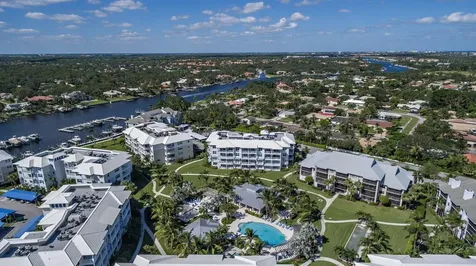 431 Bay Colony Drive N Juno Beach FL 33408