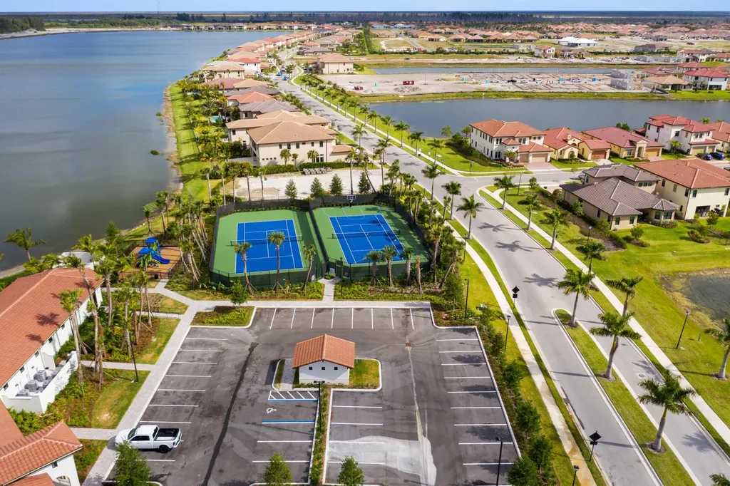 11745 Bayview Circle Parkland FL 33076