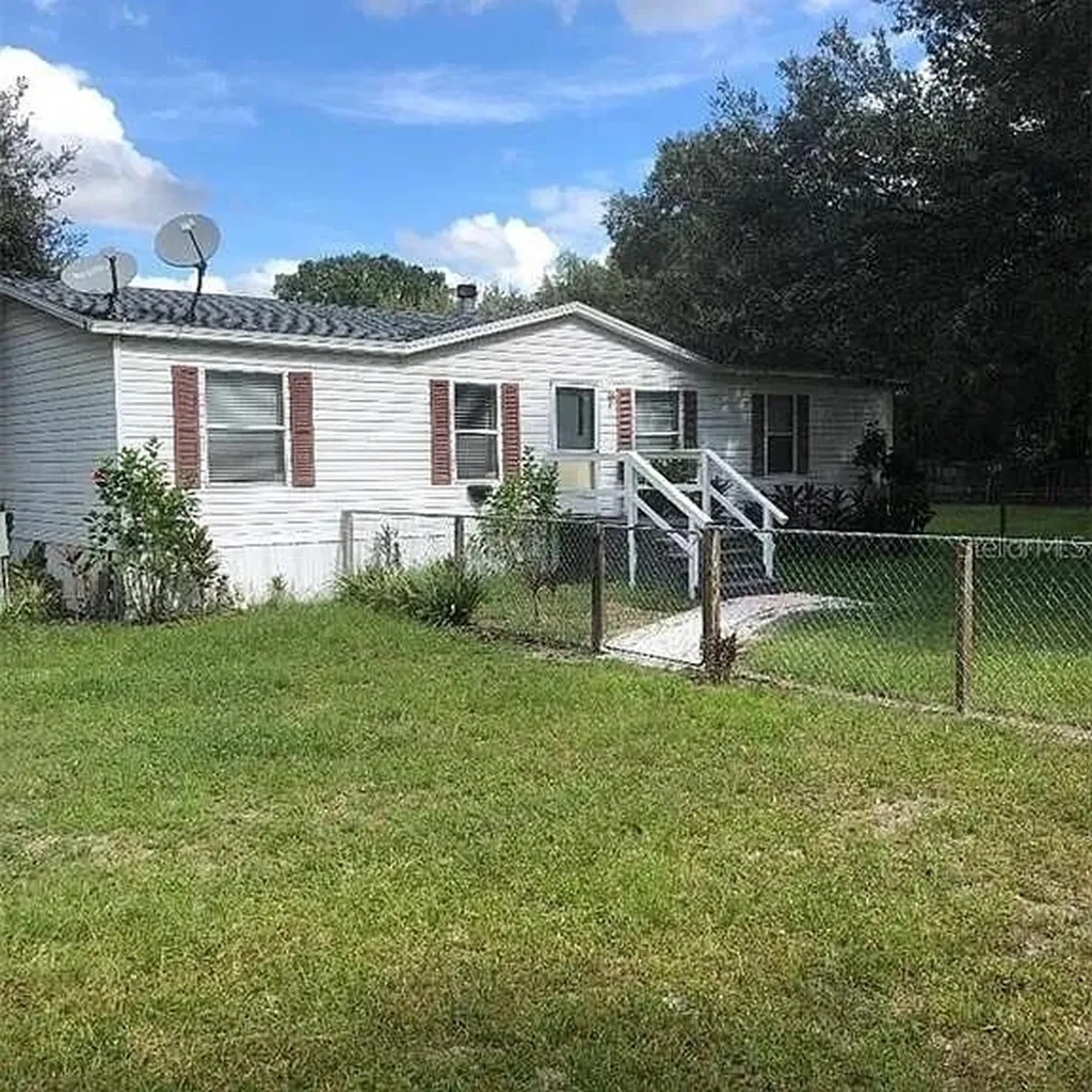 33505 Tammy Lane Zephyrhills FL 33543