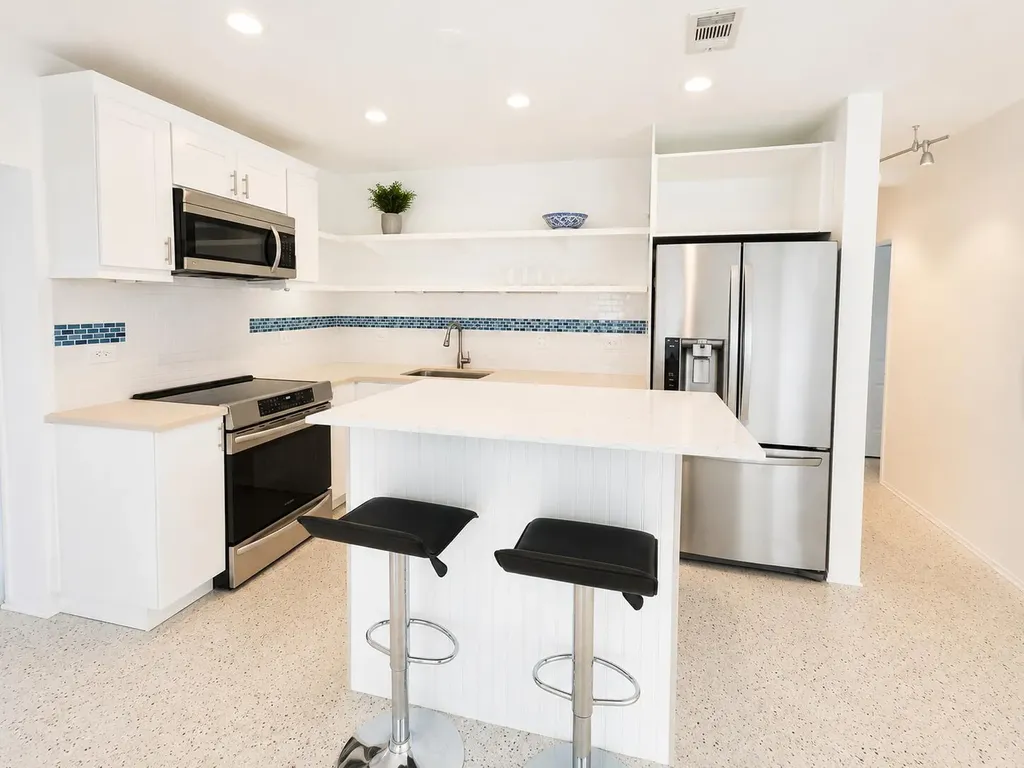 1724 NE 17th Street Fort Lauderdale FL 33305