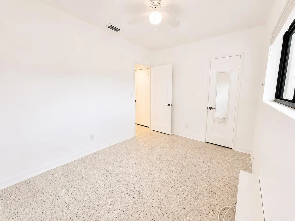 1724 NE 17th Street Fort Lauderdale FL 33305