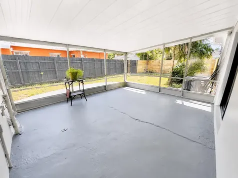 1724 NE 17th Street Fort Lauderdale FL 33305