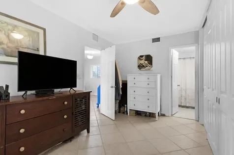 1000 SE 4th Street Fort Lauderdale FL 33301