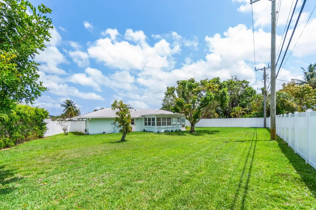 9531 Birdwood Street Palm Beach Gardens FL 33410
