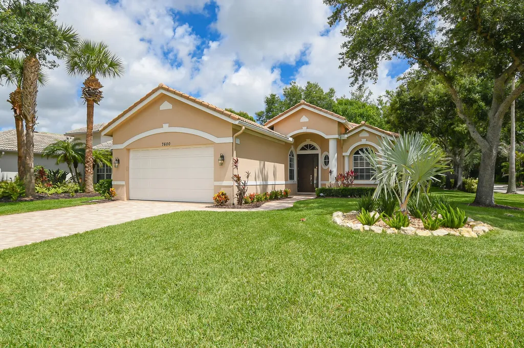 7600 Greenbrier Circle Port St Lucie FL 34986