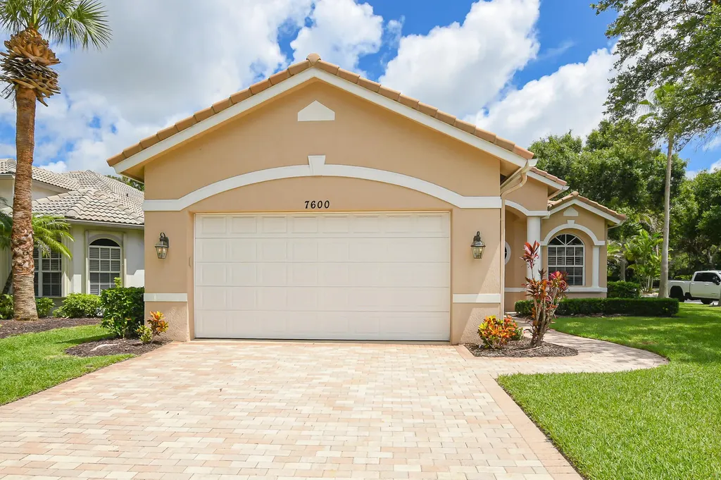 7600 Greenbrier Circle Port St Lucie FL 34986
