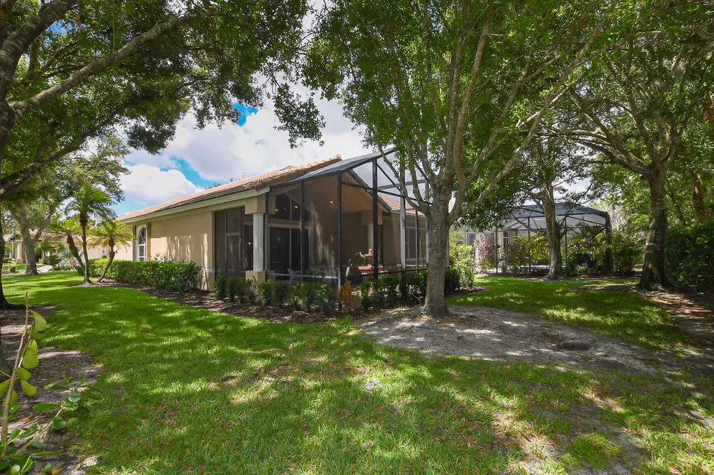 7600 Greenbrier Circle Port St Lucie FL 34986