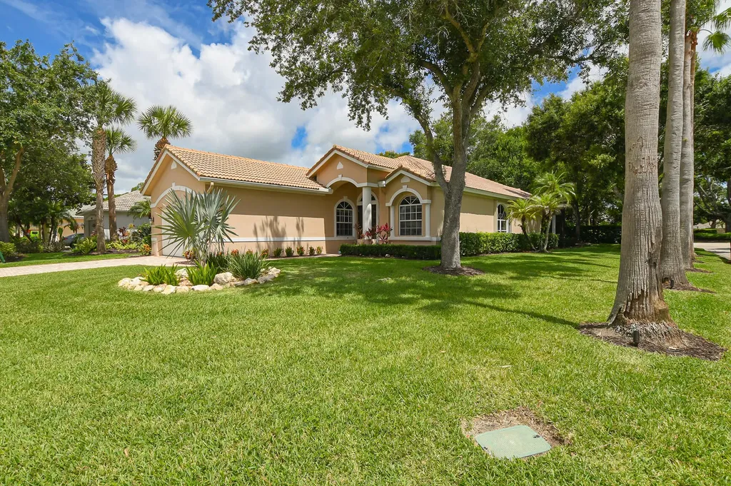 7600 Greenbrier Circle Port St Lucie FL 34986