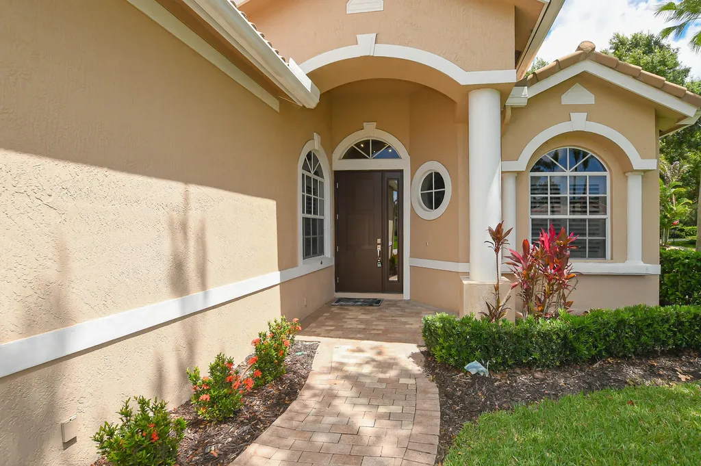 7600 Greenbrier Circle Port St Lucie FL 34986