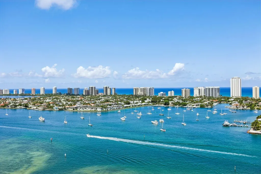 2640 Lake Shore Drive Riviera Beach FL 33404