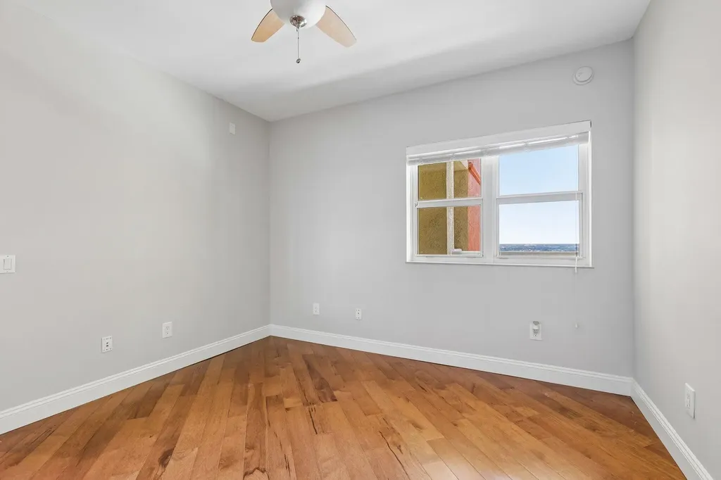2640 Lake Shore Drive Riviera Beach FL 33404