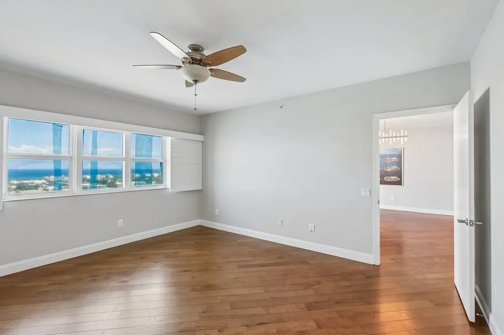2640 Lake Shore Drive Riviera Beach FL 33404