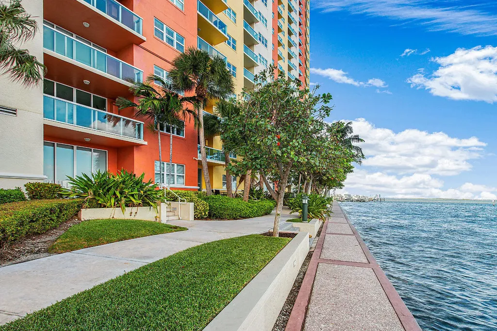 2640 Lake Shore Drive Riviera Beach FL 33404