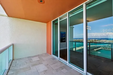 2640 Lake Shore Drive Riviera Beach FL 33404