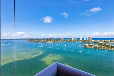 2640 Lake Shore Drive Riviera Beach FL 33404