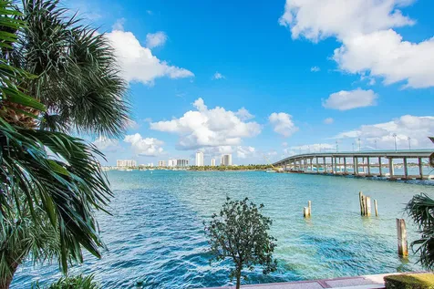 2640 Lake Shore Drive Riviera Beach FL 33404