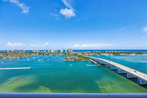 2640 Lake Shore Drive Riviera Beach FL 33404