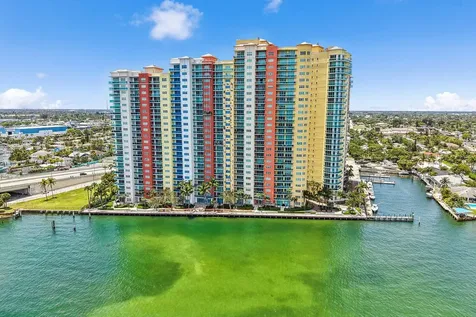 2640 Lake Shore Drive Riviera Beach FL 33404