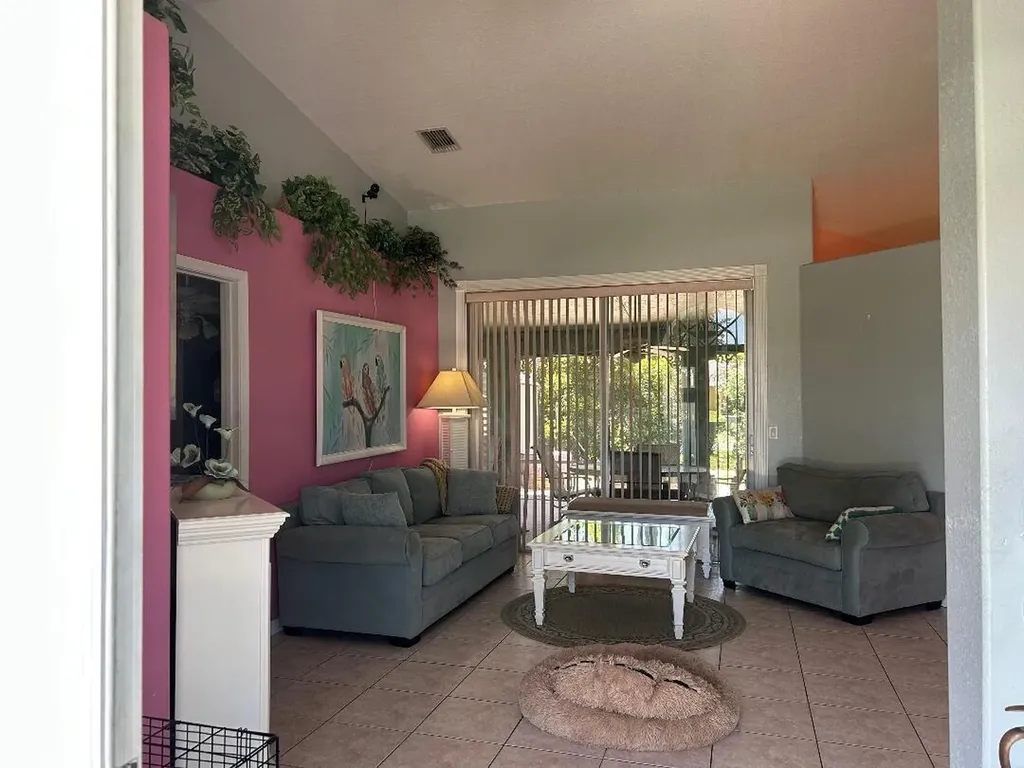 2301 SE Mariola Avenue SE Port St Lucie FL 34952