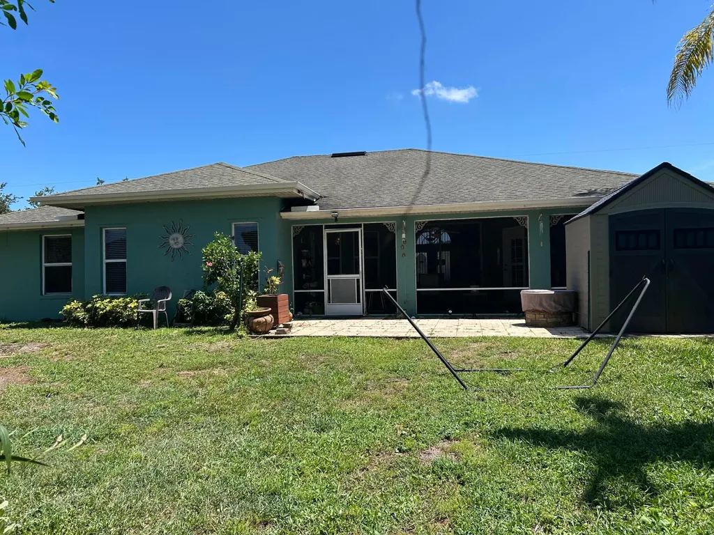 2301 SE Mariola Avenue SE Port St Lucie FL 34952