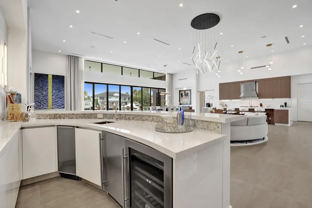 2816 NE 38th Street Fort Lauderdale FL 33308