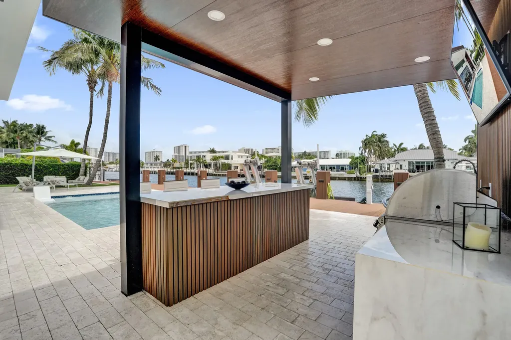 2816 NE 38th Street Fort Lauderdale FL 33308