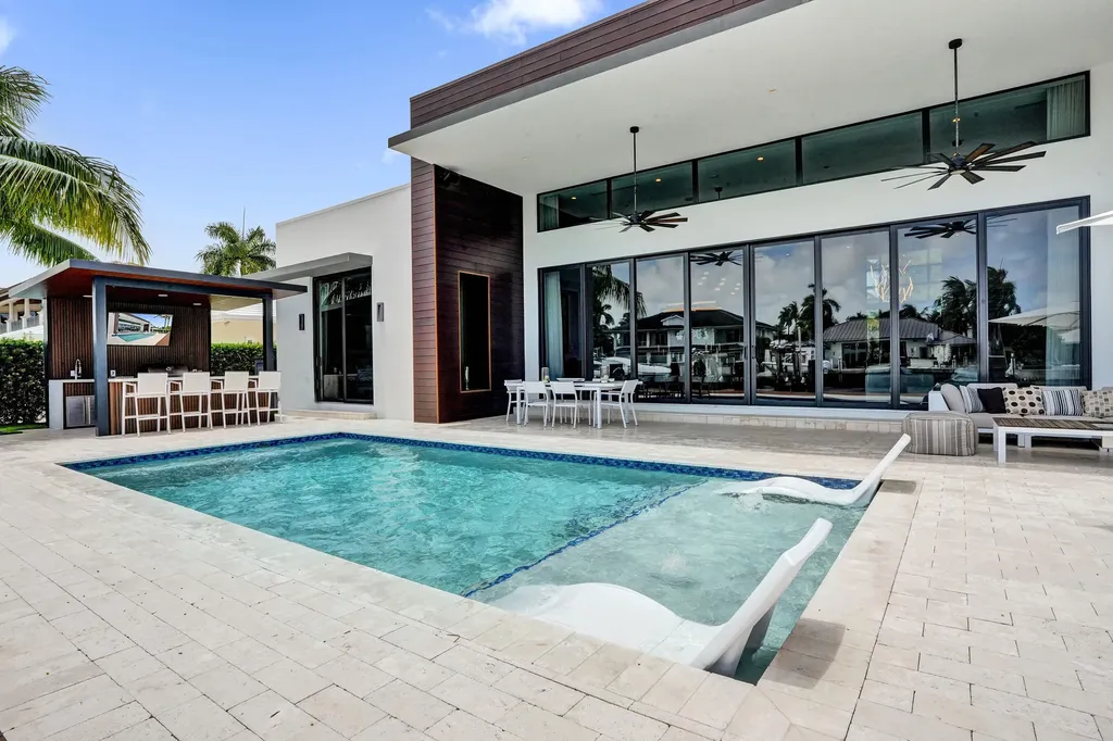 2816 NE 38th Street Fort Lauderdale FL 33308