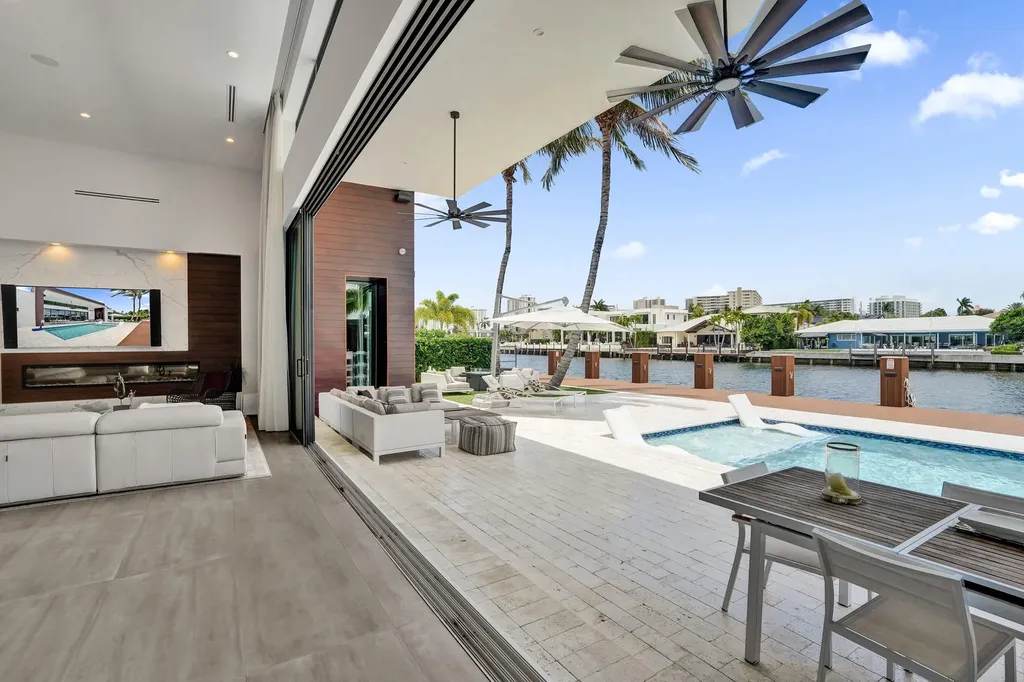 2816 NE 38th Street Fort Lauderdale FL 33308