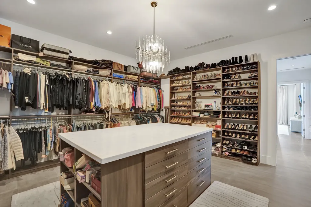 2816 NE 38th Street Fort Lauderdale FL 33308