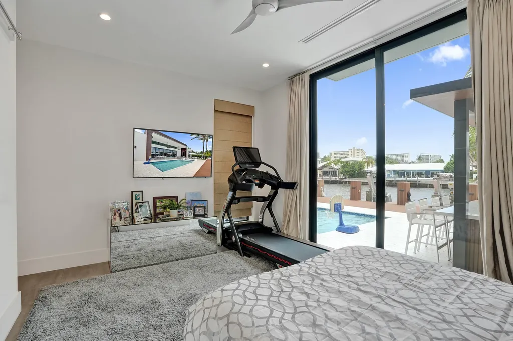 2816 NE 38th Street Fort Lauderdale FL 33308
