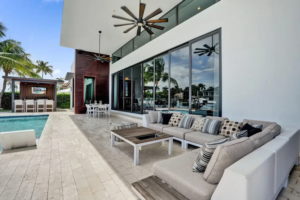 2816 NE 38th Street Fort Lauderdale FL 33308