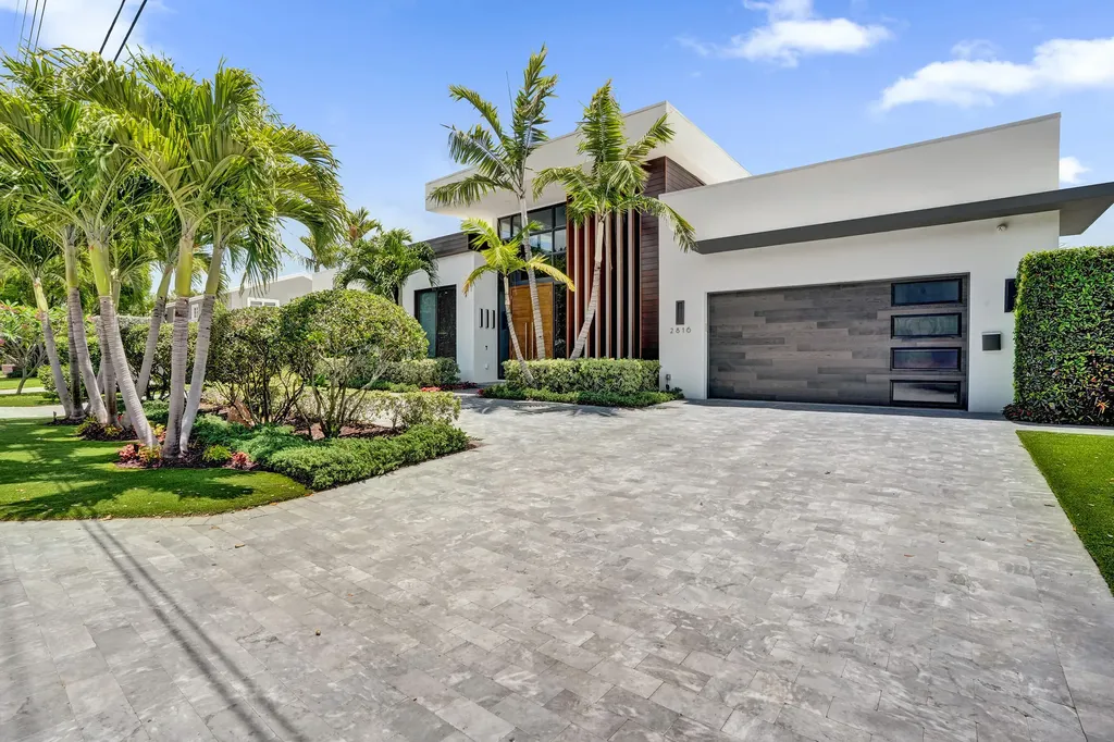 2816 NE 38th Street Fort Lauderdale FL 33308