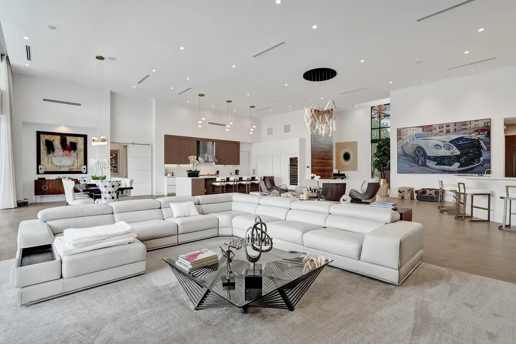 2816 NE 38th Street Fort Lauderdale FL 33308