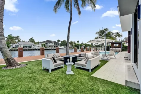 2816 NE 38th Street Fort Lauderdale FL 33308
