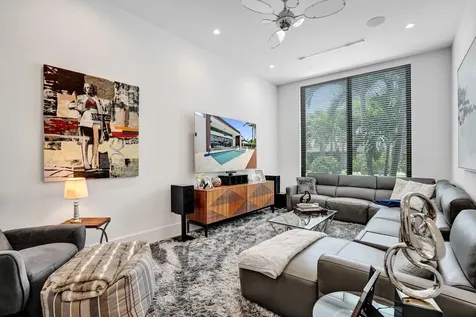 2816 NE 38th Street Fort Lauderdale FL 33308