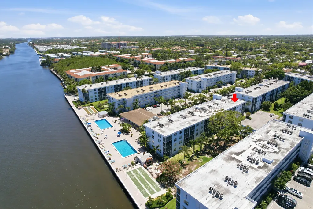 2008 S Federal Highway Boynton Beach FL 33435