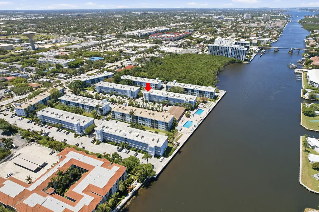 2008 S Federal Highway Boynton Beach FL 33435