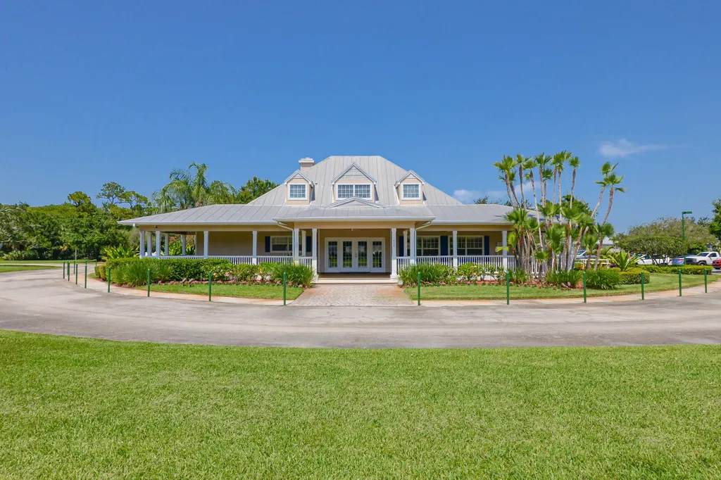 649 NE Bent Paddle Lane Port St Lucie FL 34983