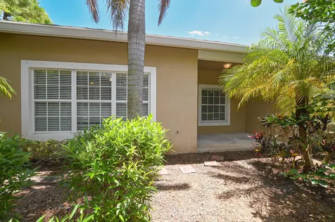 649 NE Bent Paddle Lane Port St Lucie FL 34983