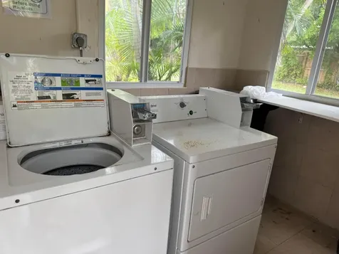 913 SW 15th Terrace Fort Lauderdale FL 33312