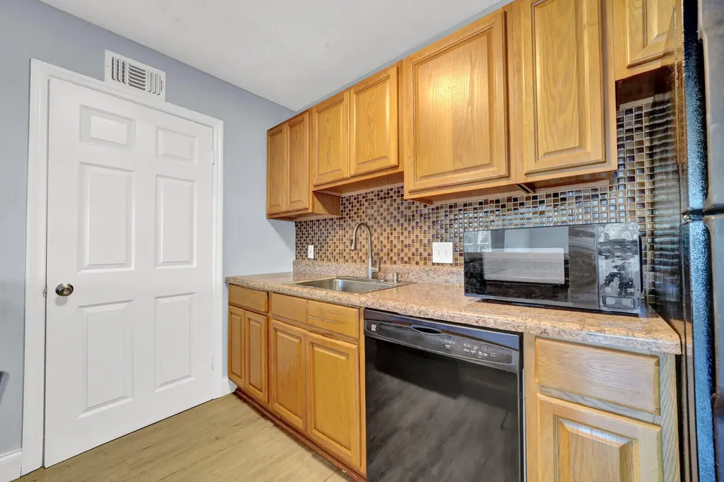 2301 N Congress Avenue Boynton Beach FL 33426