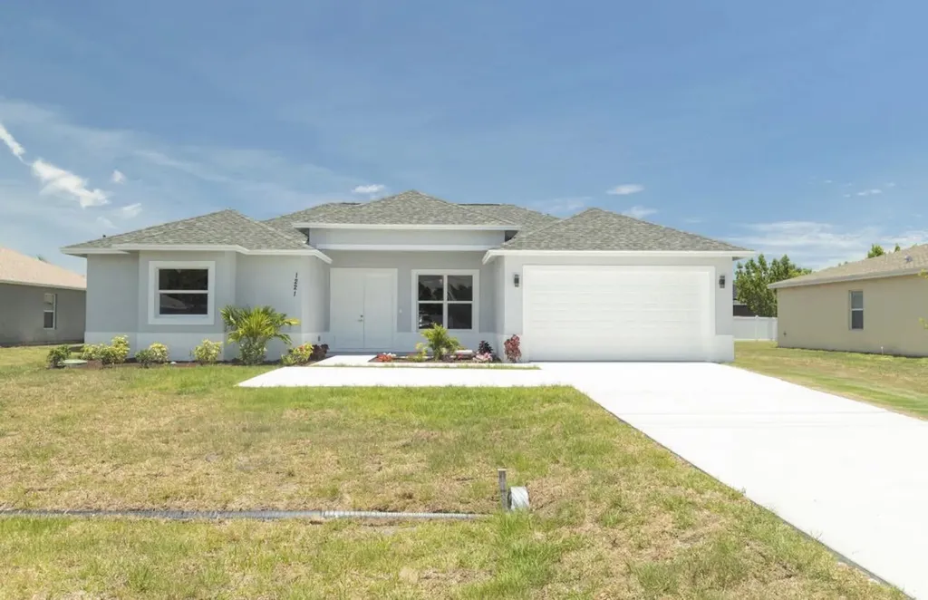 1221 SW Alcantarra Boulevard Port St Lucie FL 34953