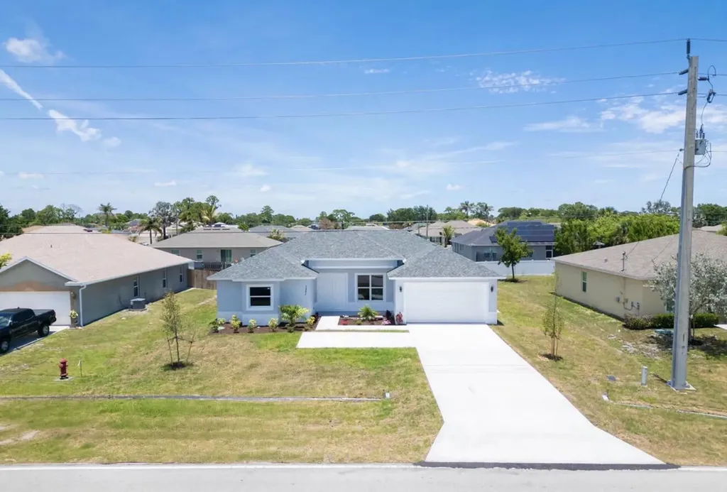 1221 SW Alcantarra Boulevard Port St Lucie FL 34953