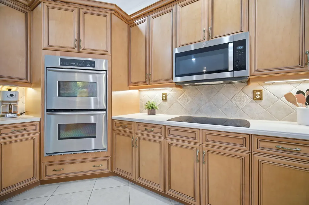 6018 NW 56th Circle NW Coral Springs FL 33067