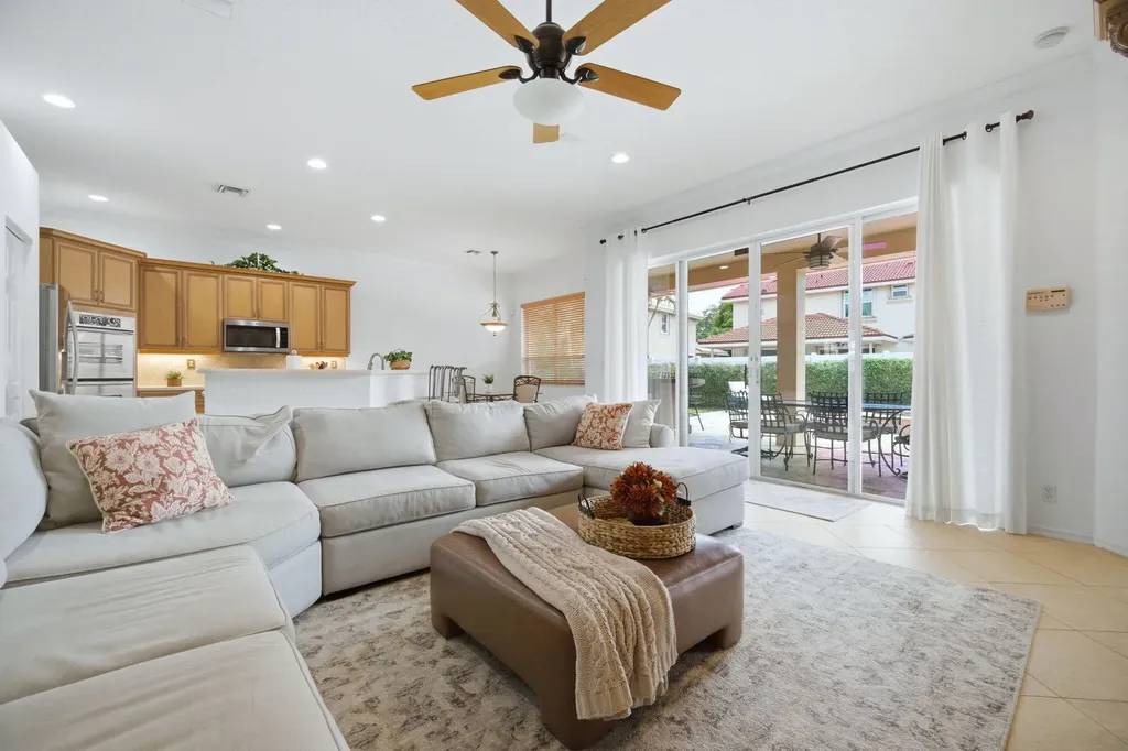 6018 NW 56th Circle NW Coral Springs FL 33067