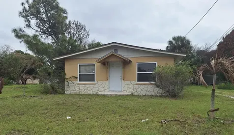 610 N 21st Street Fort Pierce FL 34950