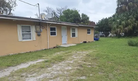 610 N 21st Street Fort Pierce FL 34950
