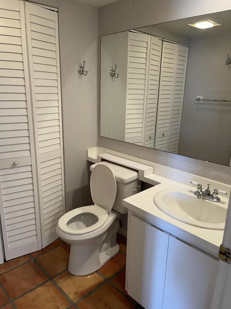 713 7th Court Palm Beach Gardens FL 33410