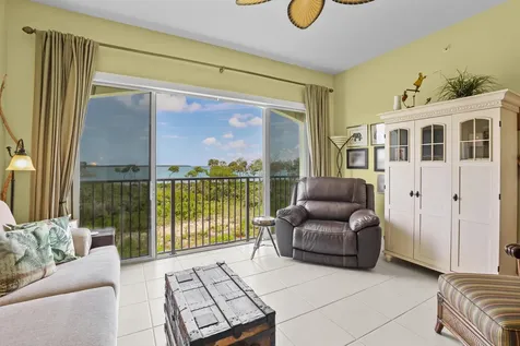 25 Harbour Isle Drive W Fort Pierce FL 34949