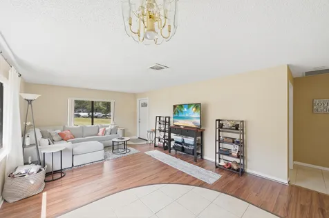 10222 Pine Drive Boynton Beach FL 33437